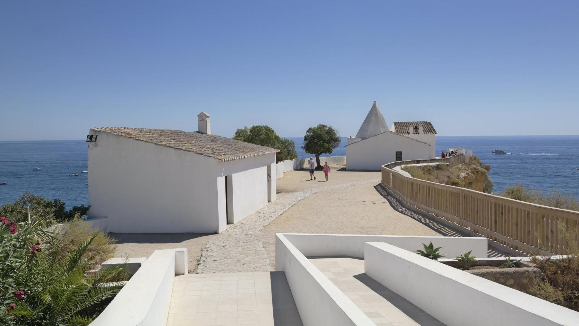 Casa Azul 1 - Senhora Da Rocha, Algarve Apartment