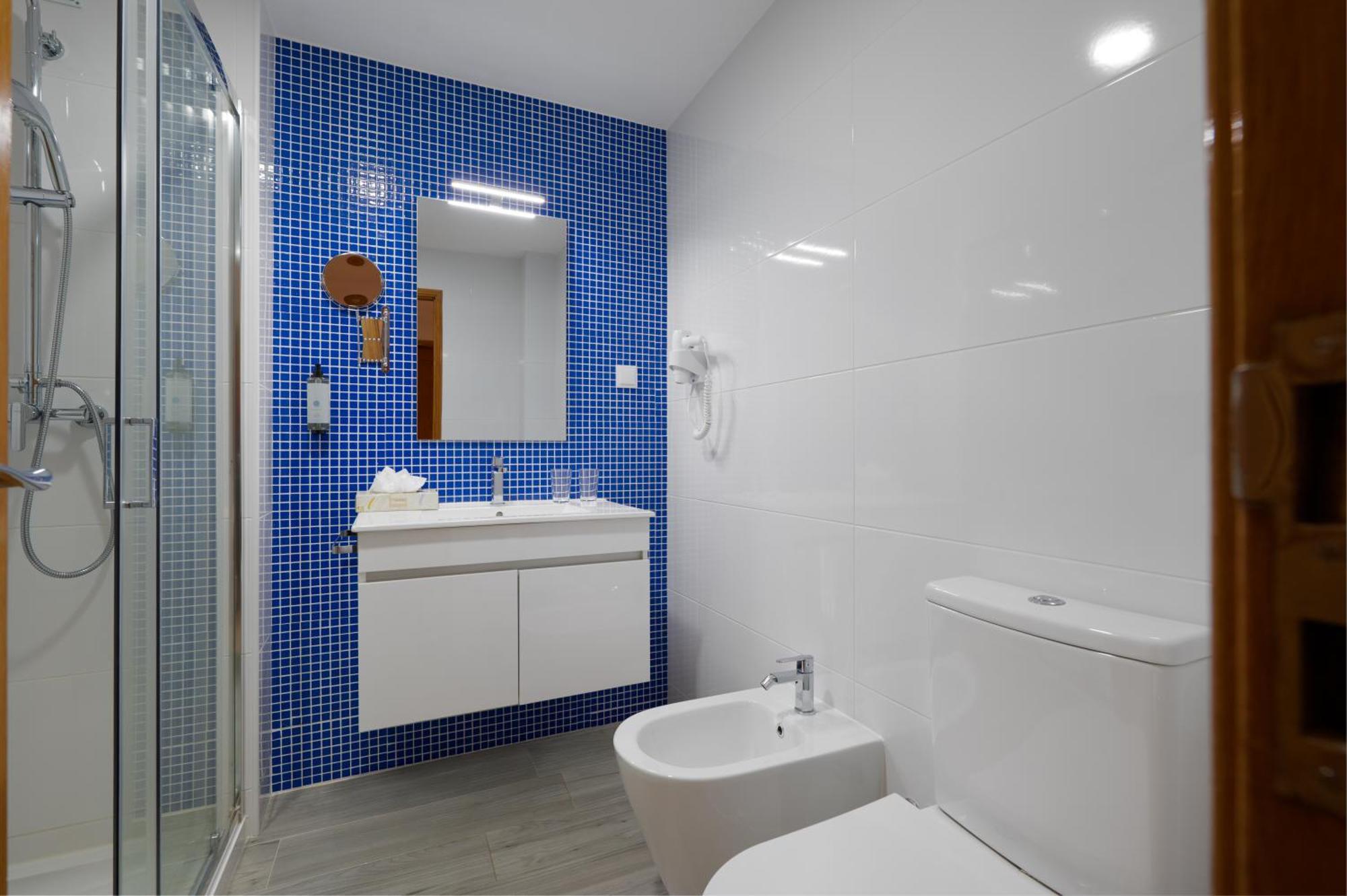 Casa Azul 1 - Senhora Da Rocha, Algarve *